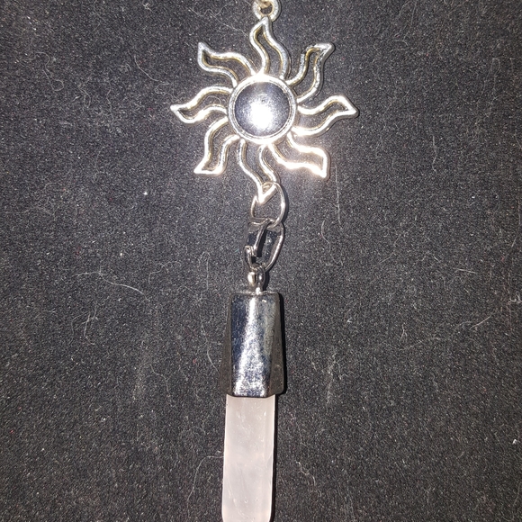 Necklace - Picture 1 of 3